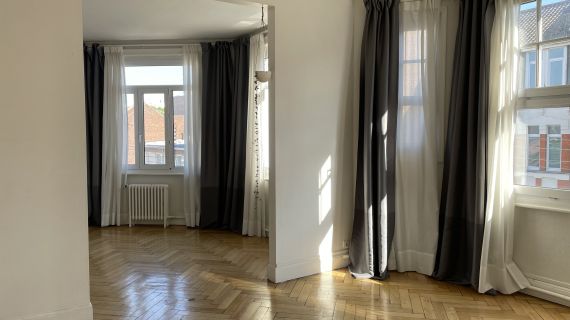 Vaste appartement de type 3 au pied du tram