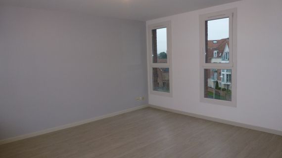 Vaste appartement de type 1 idéalement situé au coeur du Bourg de Marcq
