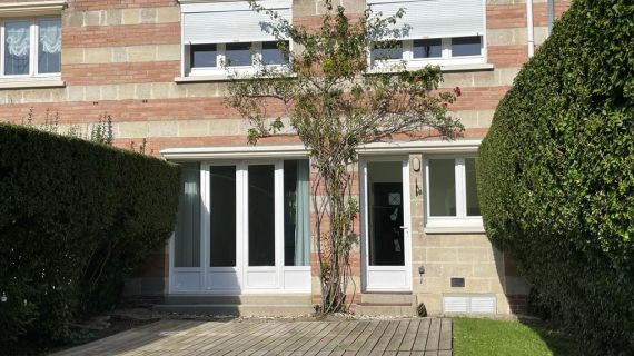 Très jolie maison de type 5 idéalement située au pied des commerces et écoles