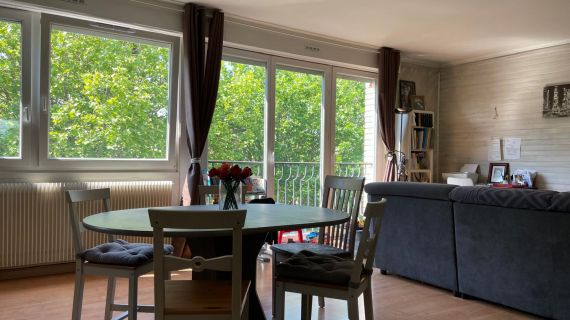 Vaste appartement vendu loué secteur Clémenceau