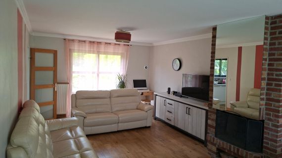  Jolie maison semi individuelle idéalement située à 2 pas des écoles et du Bourg